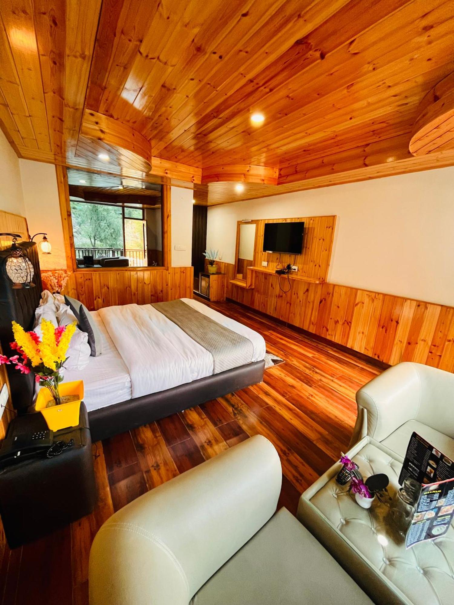 Himalayan Riverside Resort, Manali Eksteriør bilde
