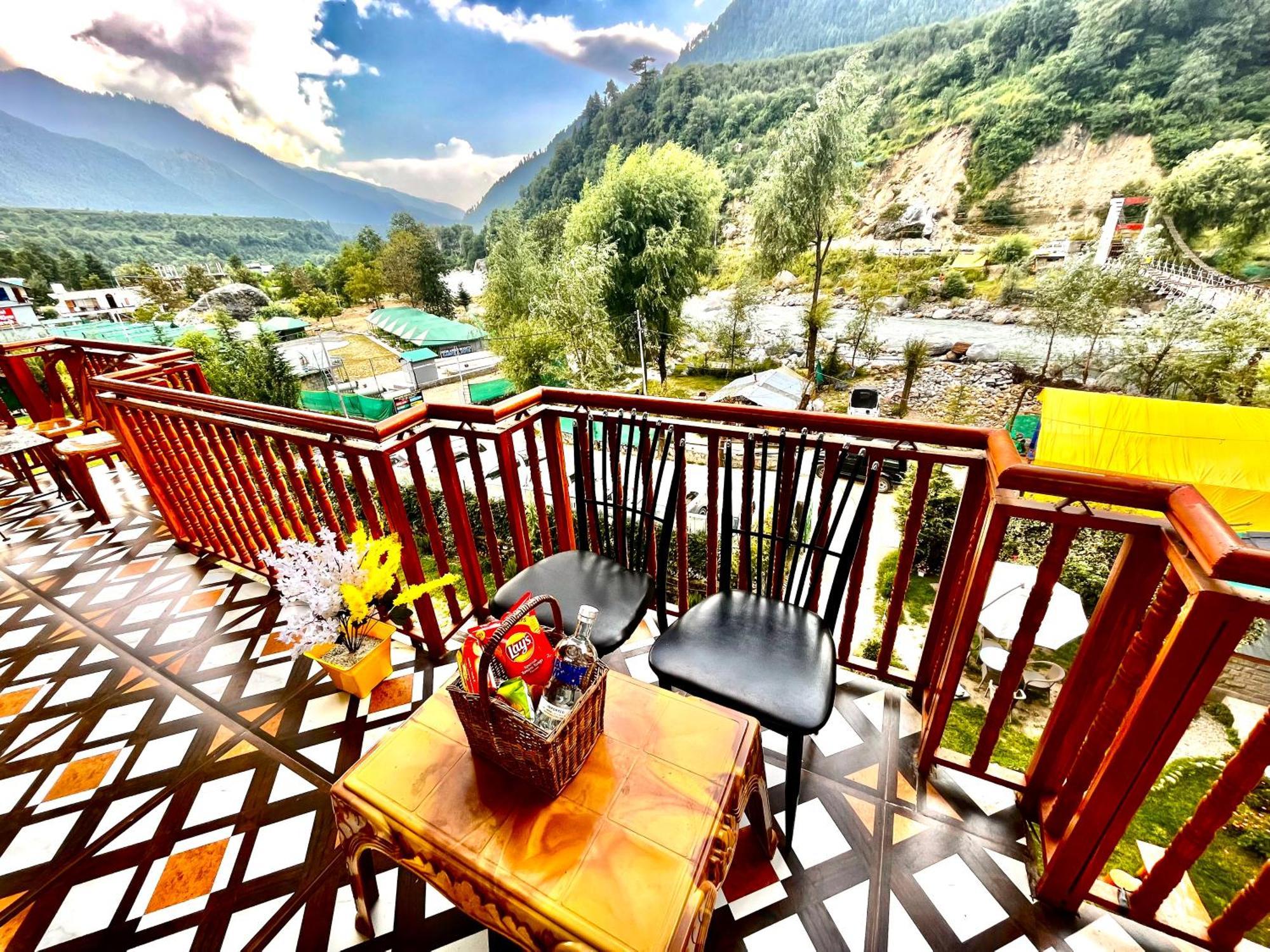 Himalayan Riverside Resort, Manali Eksteriør bilde