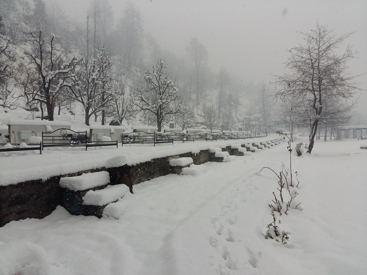 Himalayan Riverside Resort, Manali Eksteriør bilde